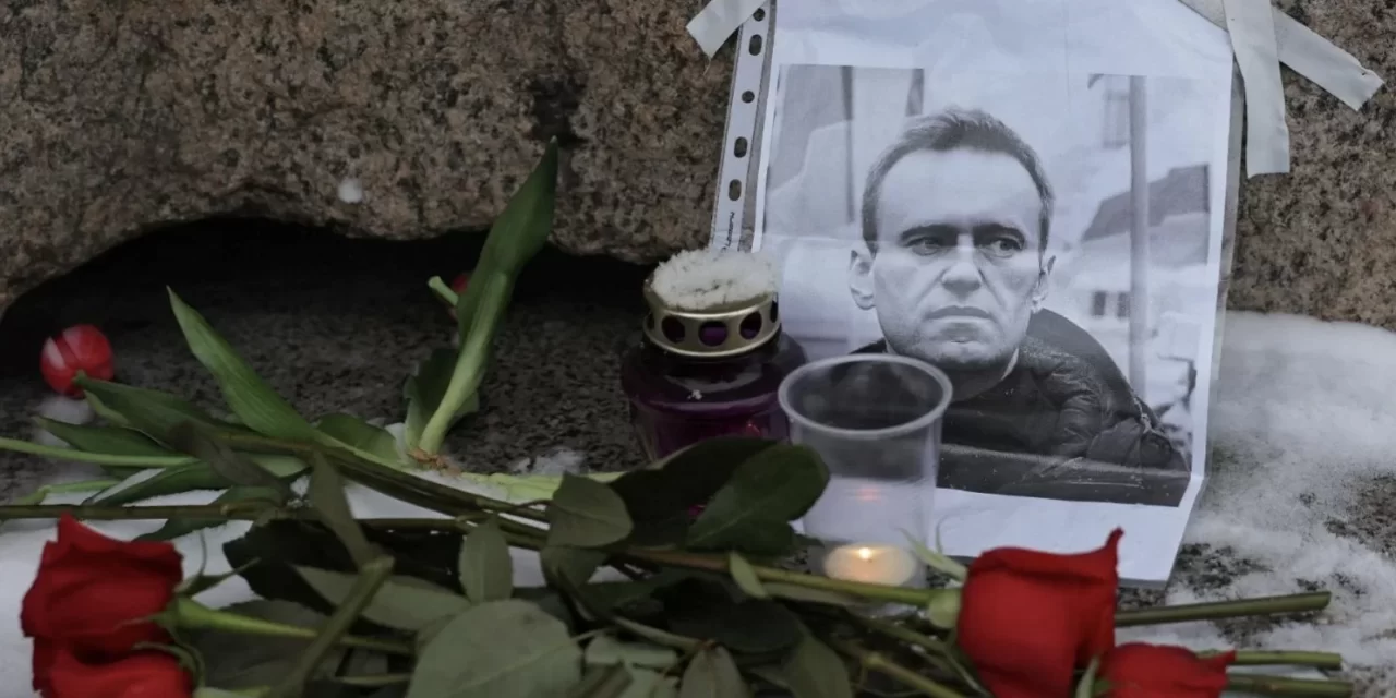 Navalny muore in prigione: indignazione internazionale e richieste di indagine