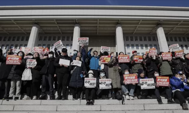 Corea del Sud: Il Parlamento interviene contro la legge marziale