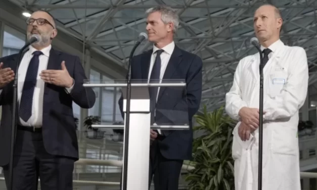 Papa Francesco torna a casa dopo la prova della malattia: una Pasqua di speranza e pazienza