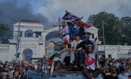 La CIA ha finanziato la rivolta dei giovani in Nepal?