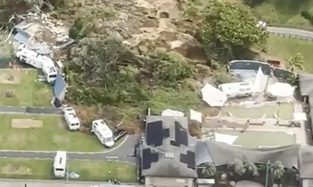 Nuova Zelanda, frane a Mount Maunganui
