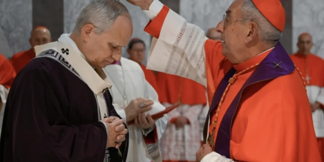 Le ceneri di un mondo che brucia: Leone XIV apre la Quaresima “radunando il popolo”