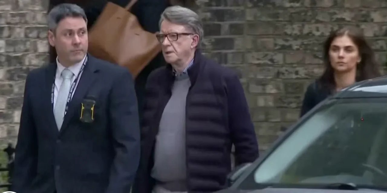 Scotland Yard corre, Buckingham si protegge