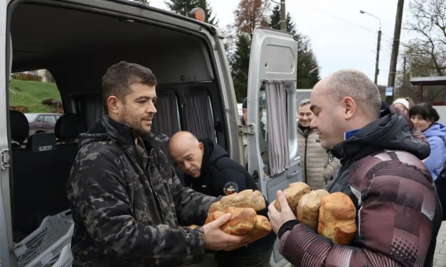 Il panettiere della pace: Loïc Nervi porta pane caldo nelle zone di guerra