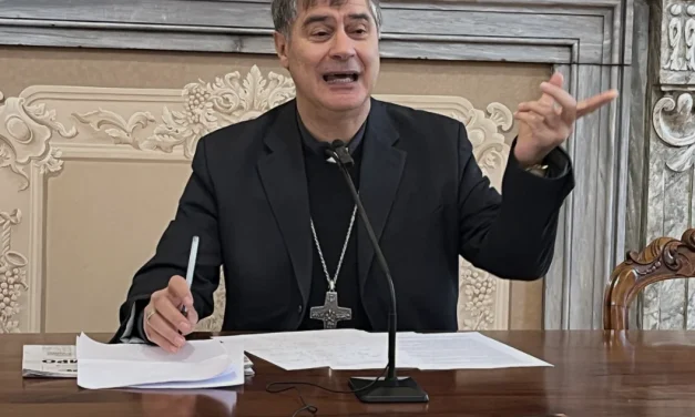 Il cardinale di Torino: “non vogliamo diventare la città delle armi”.