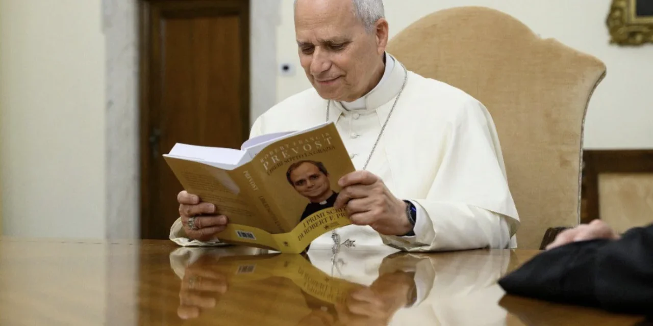 Libro autorizzato svela pensieri e sogni di quando Robert Francis Prevost era un frate agostiniano 