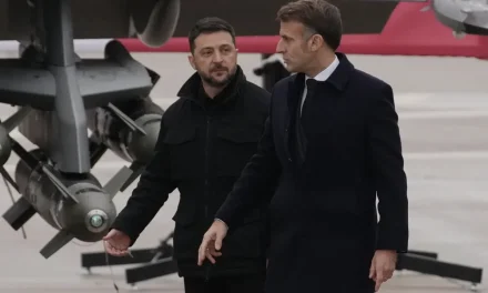 Francia e Germania offrono a Kiev un posto “simbolico” nell’UE, mentre l’Estonia autorizza attacchi ucraini alla Russia dal suo territorio