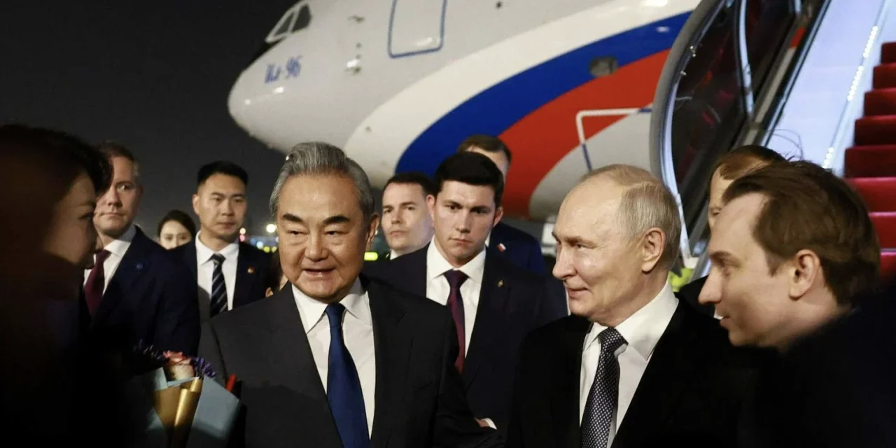 Pechino, centro del mondo: quando Xi riceve tutti e non sceglie nessuno