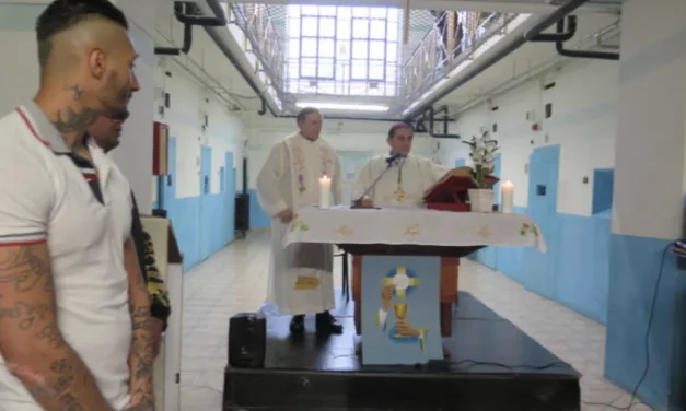 USA, cappellani cattolici di nuovo ammessi nelle carceri