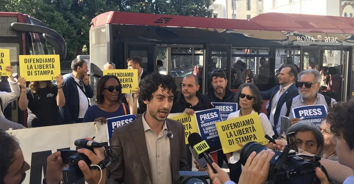 Gabriele Nunziati, licenziato per una domanda su Israele