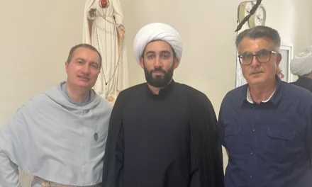 Iran in guerra, dialogo di pace: l’incontro tra un sacerdote cattolico e un predicatore sciita