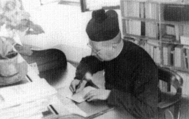 Sacerdoti secondo il Cuore di Cristo: Leone XIV e la santità che nasce dal costato aperto 1 p mario venturini