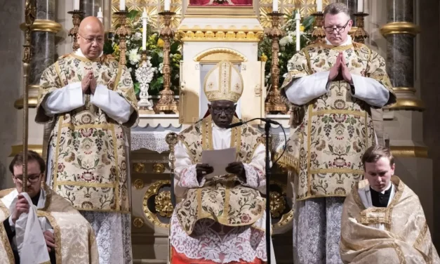 Sarah e il «paganesimo nella Chiesa»: una tesi che contraddice il «non praevalebunt»