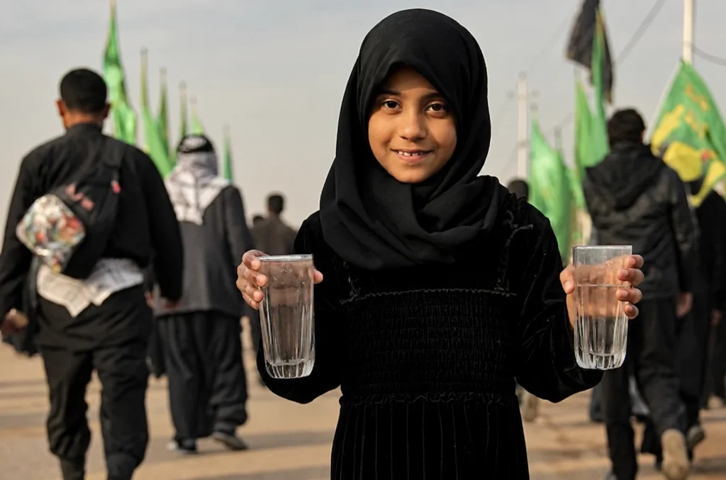bambina da acqua per arbaeen