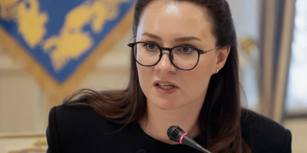 L’Ucraina cambia governo per non cambiare rotta