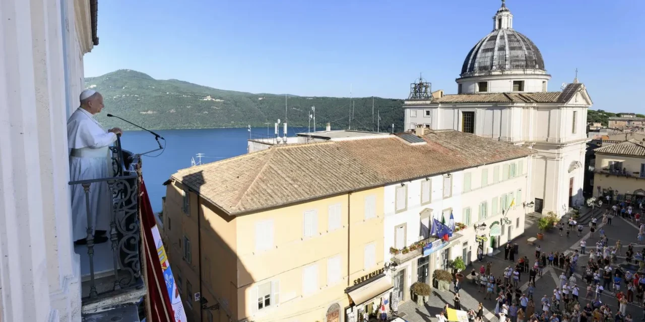 Leone XIV a Castel Gandolfo: il riposo del Papa come ritorno all’essenziale