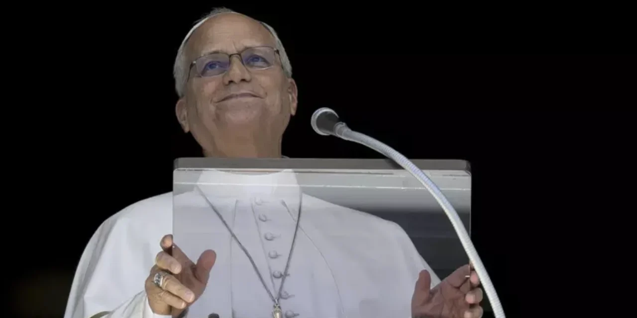 Stipendi in Vaticano, il caso che non c’è: perché i media cercano lo strappo tra Leone XIV e Francesco