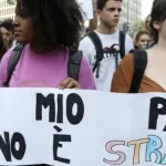 Italia più razzista? Quando la politica trasforma la paura in consenso