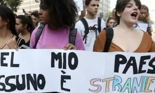 Italia più razzista? Quando la politica trasforma la paura in consenso
