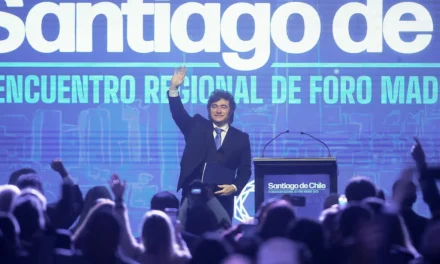 Milei, Pinochet e il Forum di Madrid: l’ultradestra globale che rischia di dimenticare le vittime