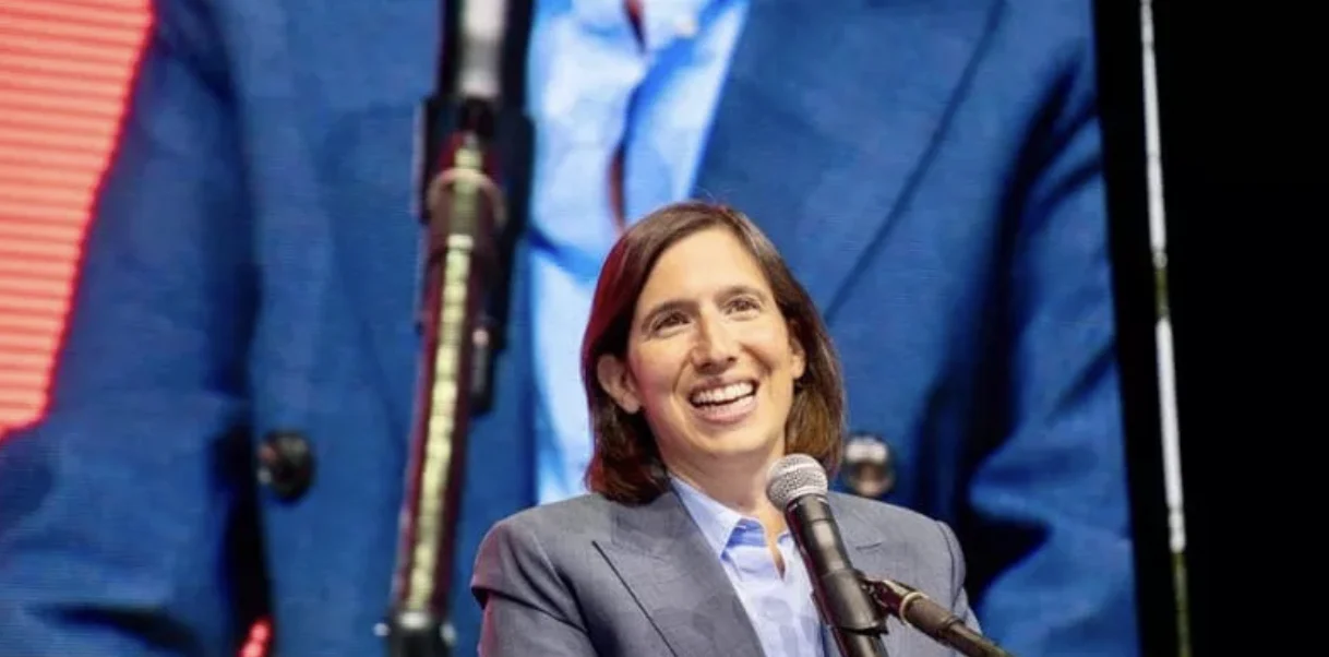 Schlein contro Meloni: essere «donna e di sinistra» basta per vincere l’Italia?