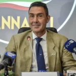 Vannacci e il futuro con la retromarcia