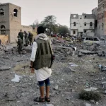 Sana’a sotto le bombe, gli Houthi sfidano Riad: lo Yemen torna nella guerra aperta